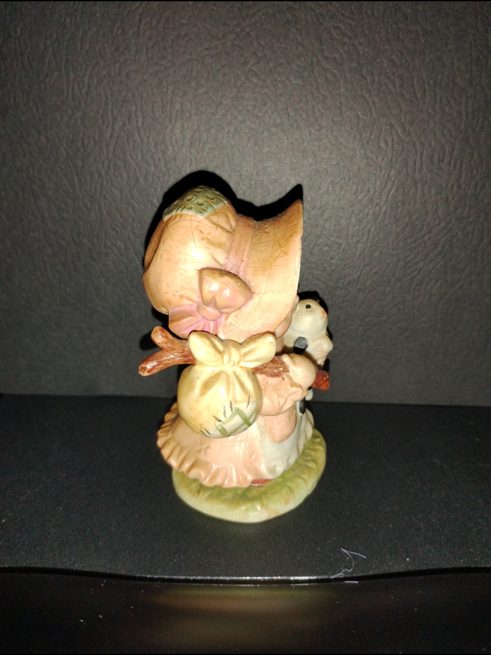 Vintage Homco Ceramic Hobo Girl Figurine with Bindle and Cat - Picture 2 of 3